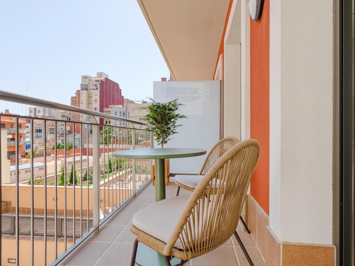 Limehome Barcelona Carrer De Besalu 90 - Estancia Temporal Dış mekan fotoğraf